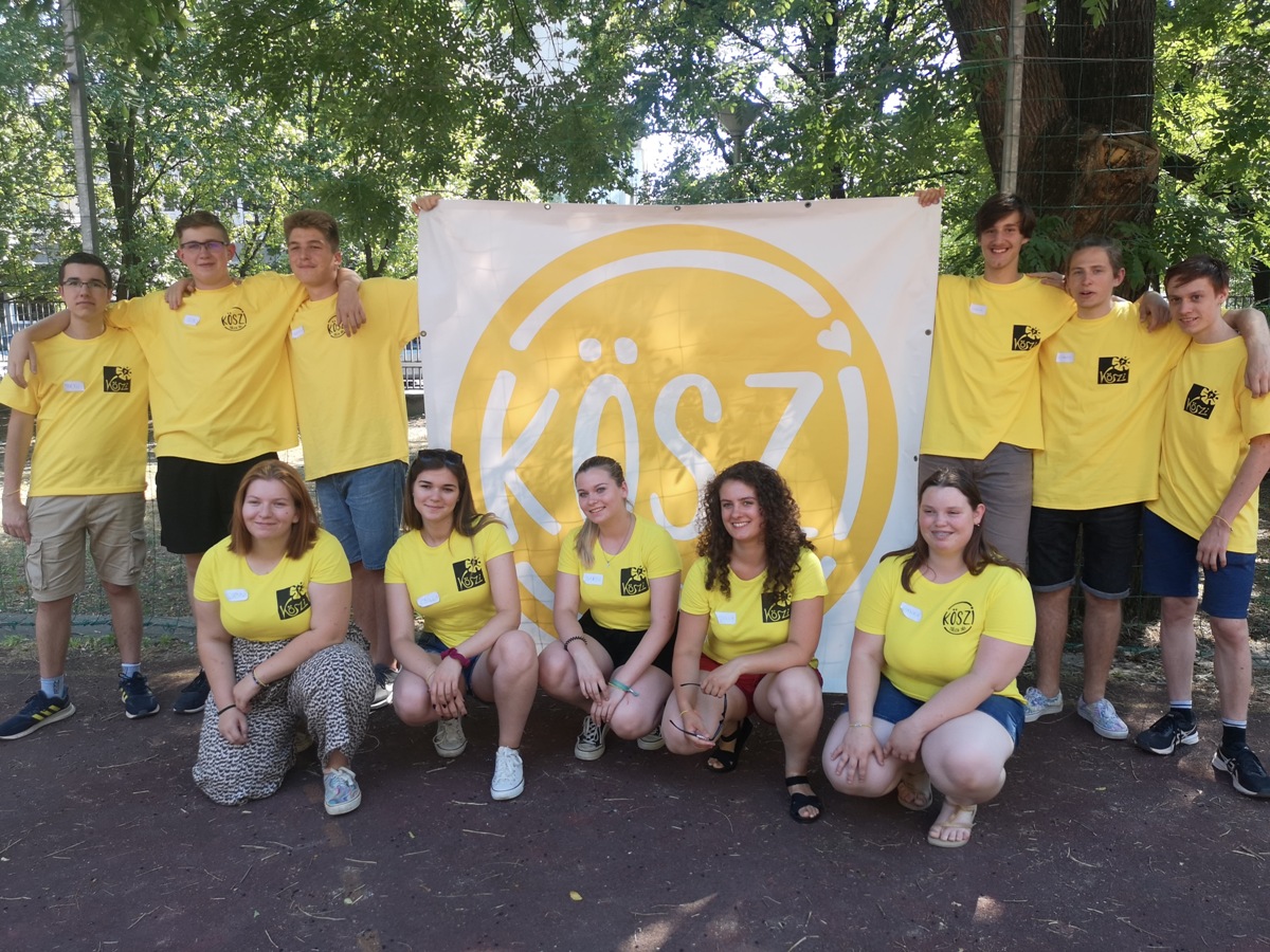 “Meglovagoltuk a hullámokat – Ilyen volt a 11. SZIVI Ifjúságivezető-képző tábor”